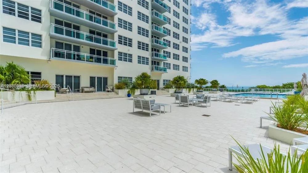 6917 Collins Ave #PH04 Miami Beach, FL 33141