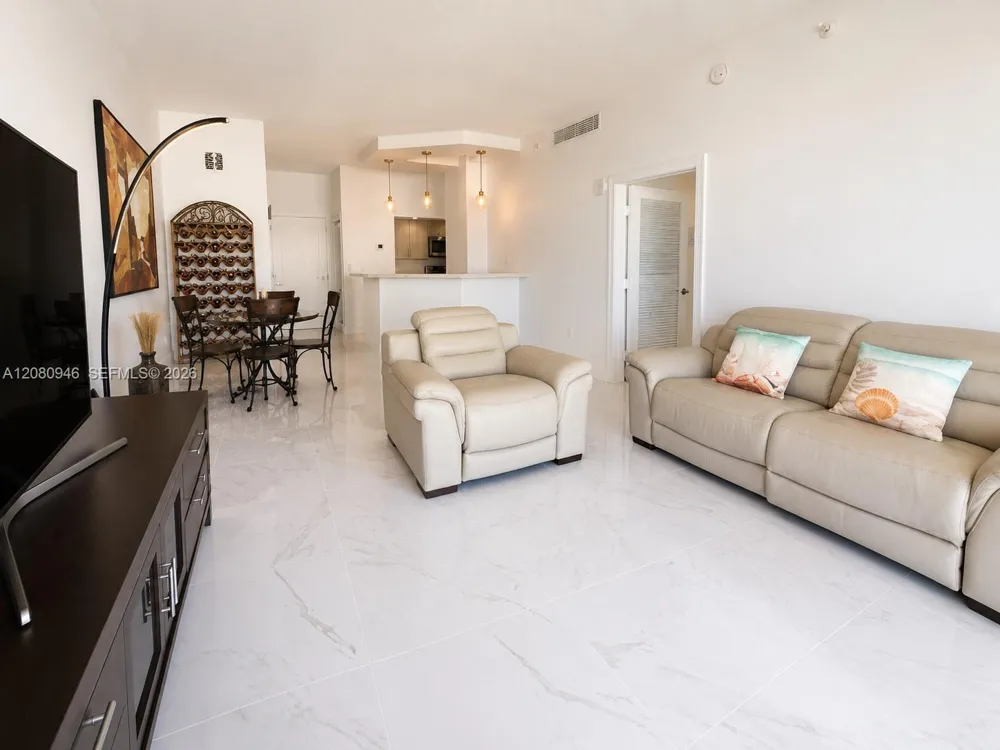 6917 Collins Ave #PH04 Miami Beach, FL 33141