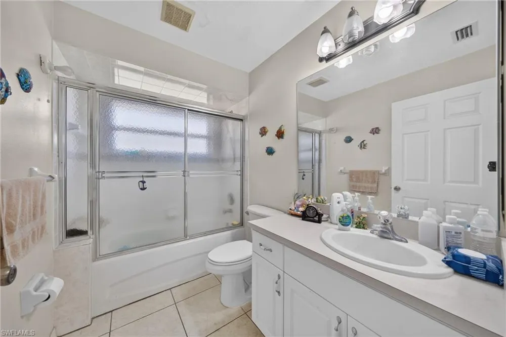 1224 NW 38th Avenue Cape Coral, FL 33993