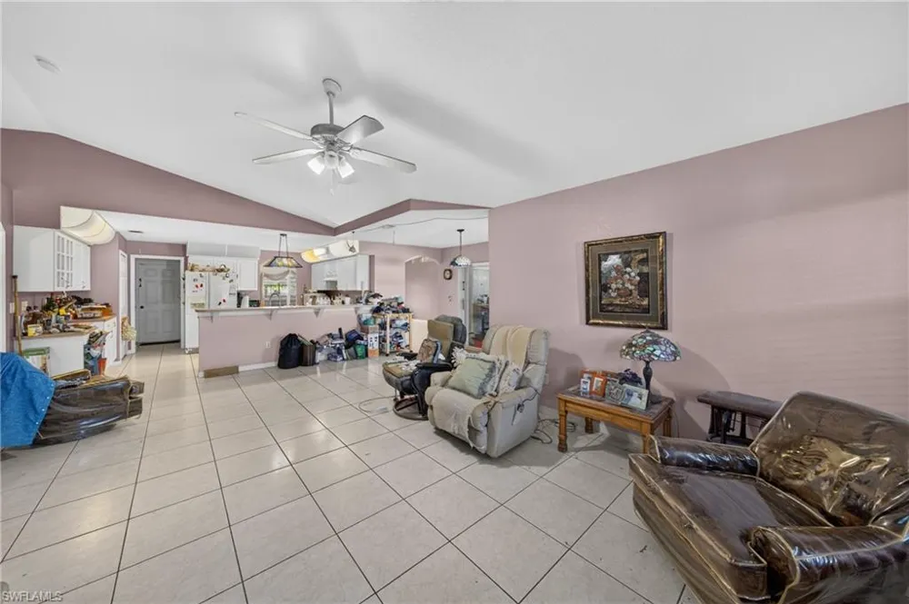 1224 NW 38th Avenue Cape Coral, FL 33993