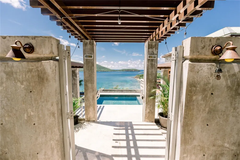 9 WILLIAM FONT Culebra, PR 00775