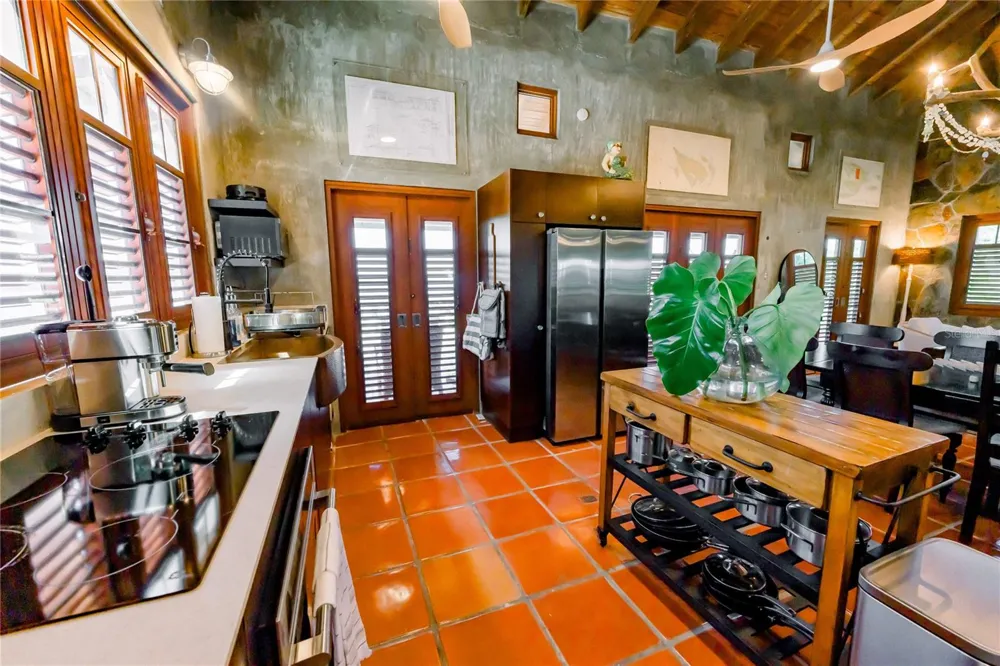 9 WILLIAM FONT Culebra, PR 00775