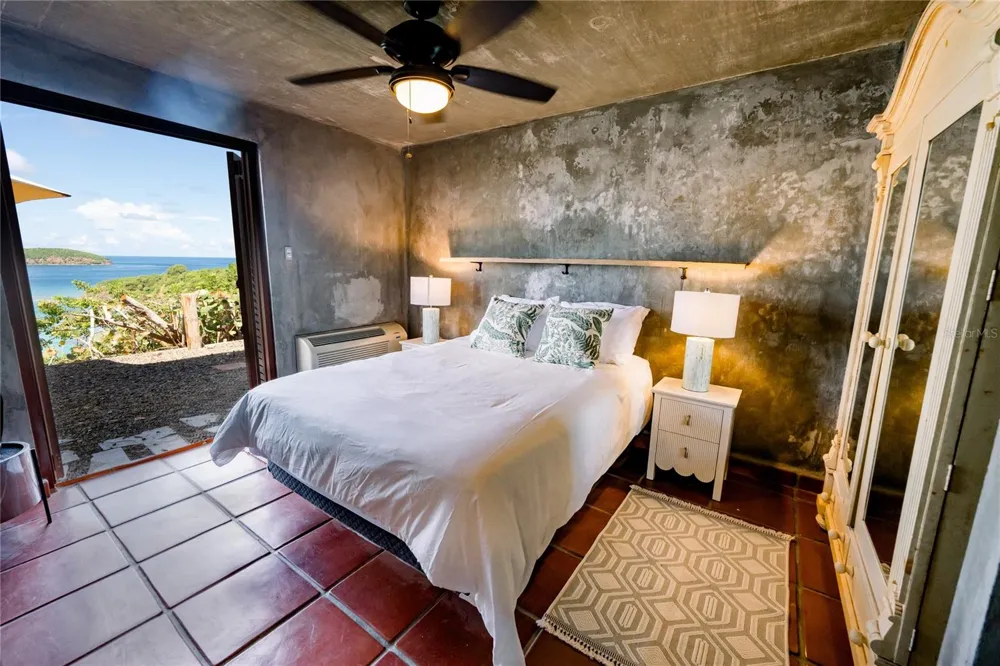 9 WILLIAM FONT Culebra, PR 00775