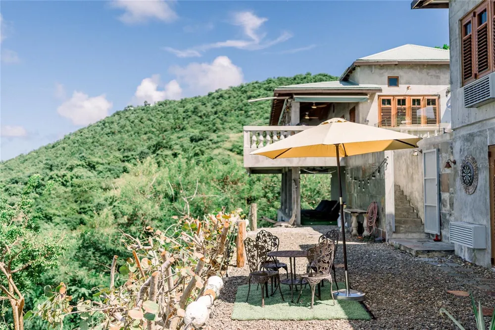 9 WILLIAM FONT Culebra, PR 00775