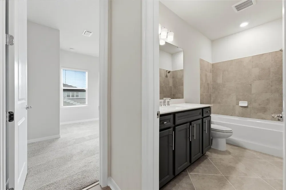 8369 FENTON STREET Orlando, FL 32836