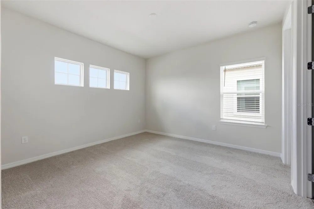 8369 FENTON STREET Orlando, FL 32836