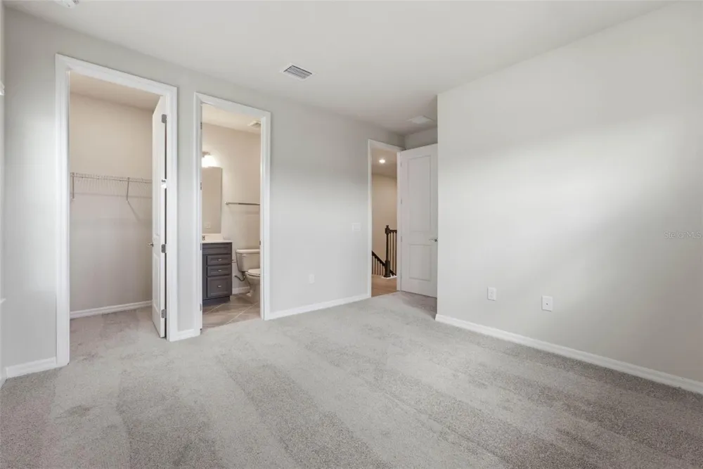 8369 FENTON STREET Orlando, FL 32836