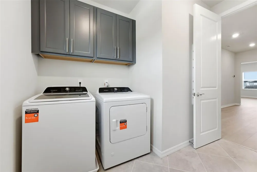 8369 FENTON STREET Orlando, FL 32836