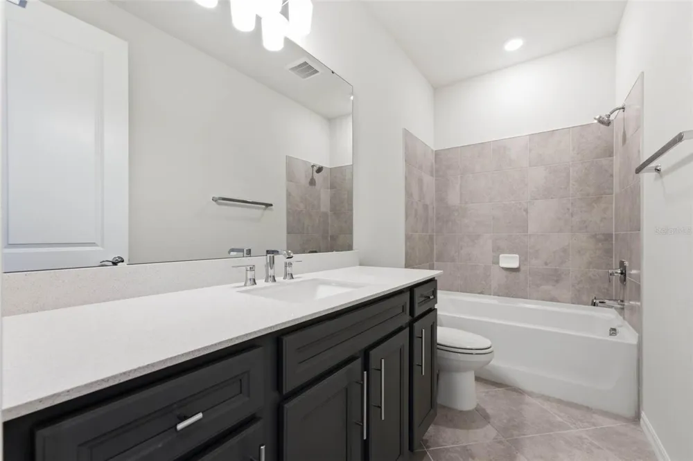 8369 FENTON STREET Orlando, FL 32836