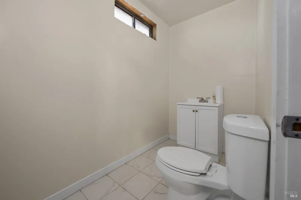 4862 Daywalt Road Sebastopol, CA 95472