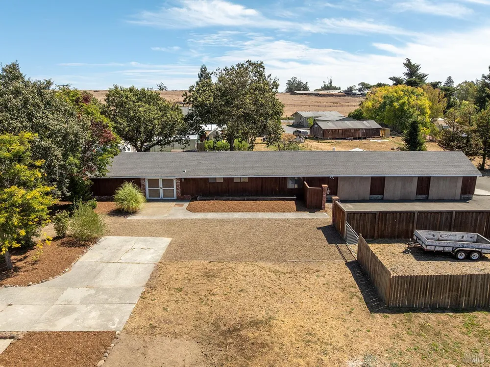 4862 Daywalt Road Sebastopol, CA 95472