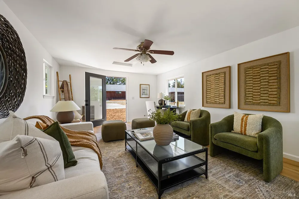 4862 Daywalt Road Sebastopol, CA 95472
