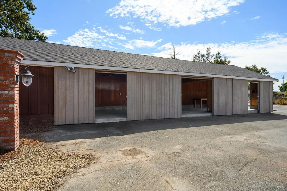 4862 Daywalt Road Sebastopol, CA 95472