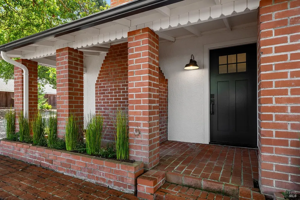 4862 Daywalt Road Sebastopol, CA 95472