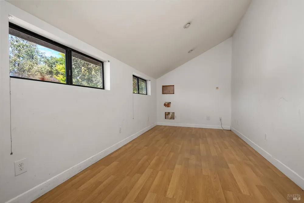 4862 Daywalt Road Sebastopol, CA 95472