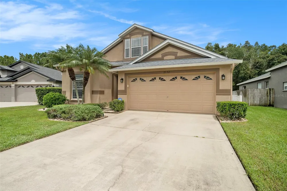 2132 RENSSELAER DRIVE Wesley Chapel, FL 33543