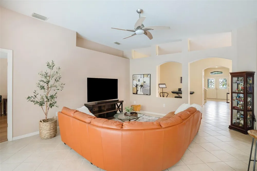 2132 RENSSELAER DRIVE Wesley Chapel, FL 33543