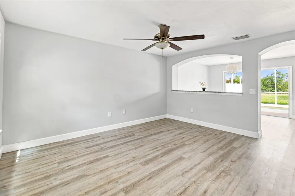 1365 CAREY GLEN CIR Orlando, FL 32824
