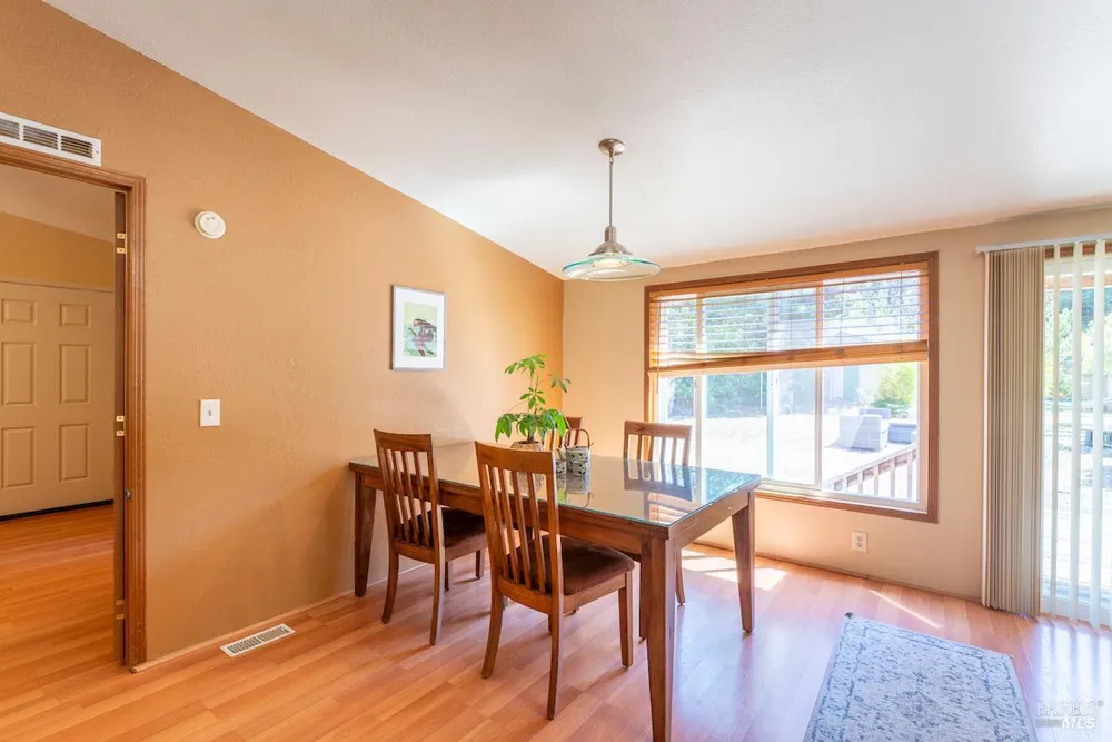 31290 Thomas Lane Fort Bragg, CA 95437