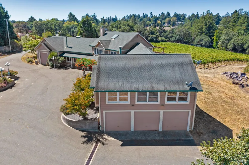 7096 Baker Lane Sebastopol, CA 95472