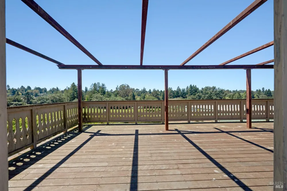 7096 Baker Lane Sebastopol, CA 95472