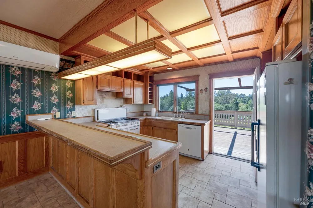 7096 Baker Lane Sebastopol, CA 95472