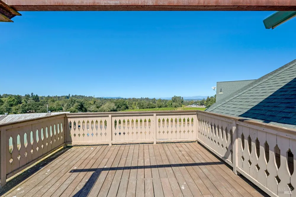 7096 Baker Lane Sebastopol, CA 95472