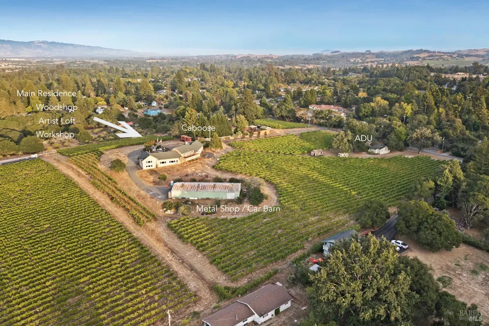 7096 Baker Lane Sebastopol, CA 95472