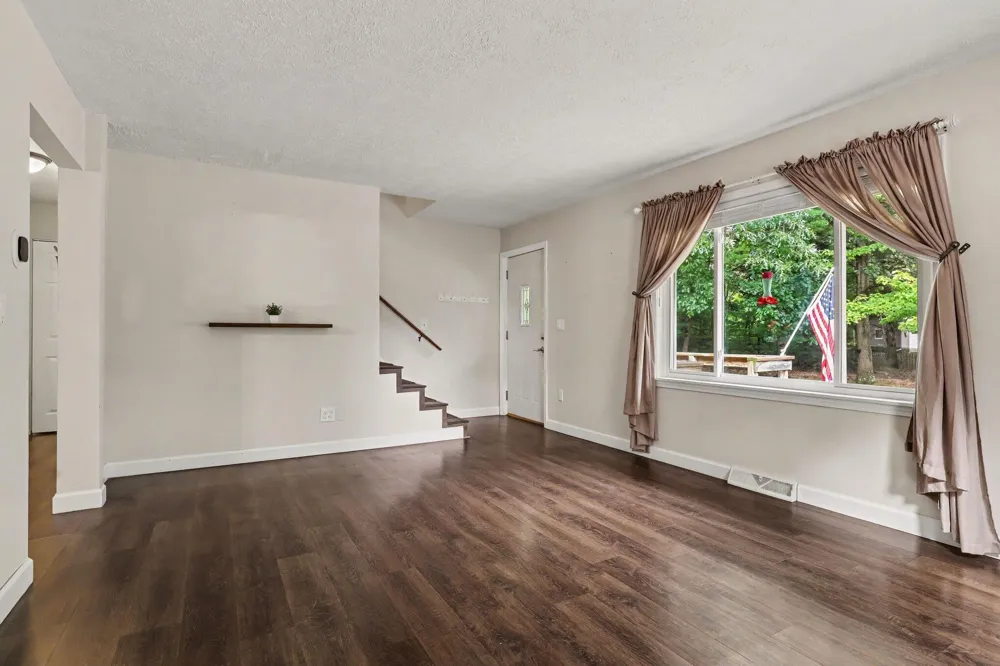 5910 Pine Court Montcalm Township, MI 48838