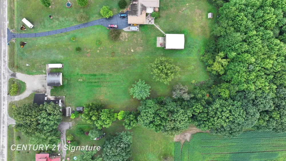 5249 W Dodge Road Vienna Charter Township, MI 48420