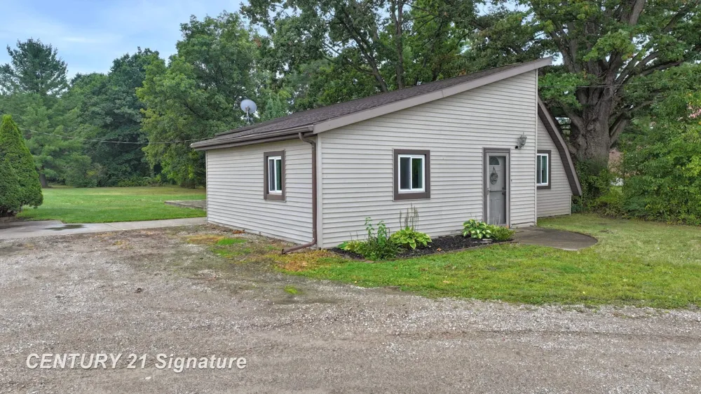 5249 W Dodge Road Vienna Charter Township, MI 48420