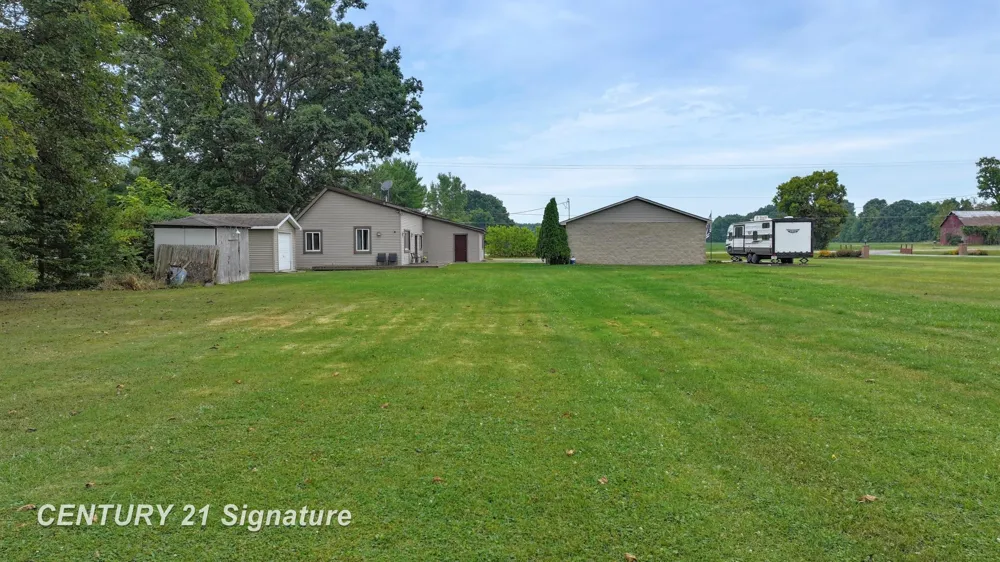 5249 W Dodge Road Vienna Charter Township, MI 48420