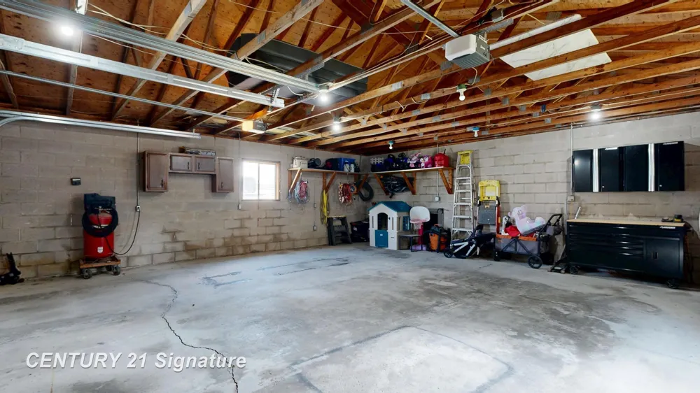 5249 W Dodge Road Vienna Charter Township, MI 48420