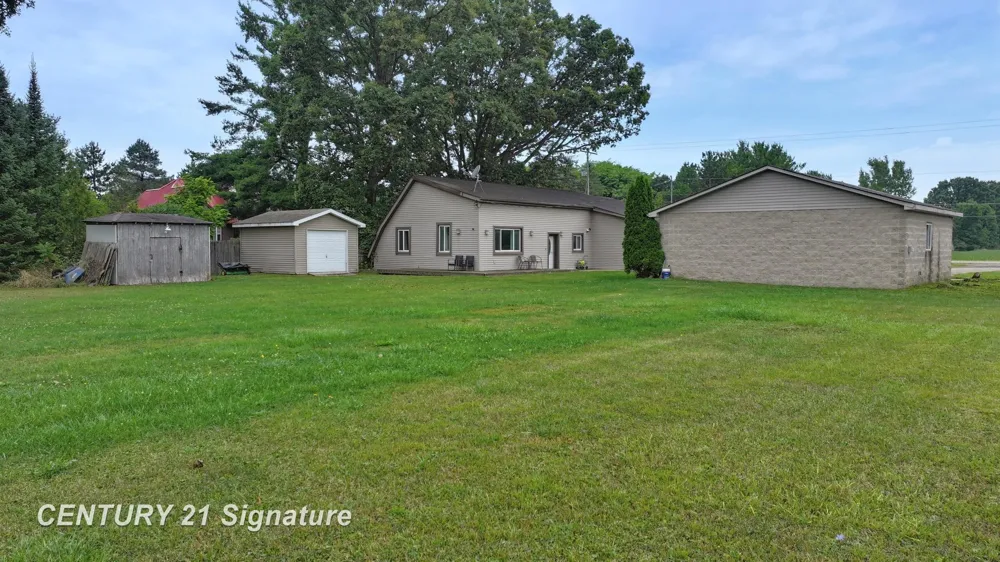 5249 W Dodge Road Vienna Charter Township, MI 48420