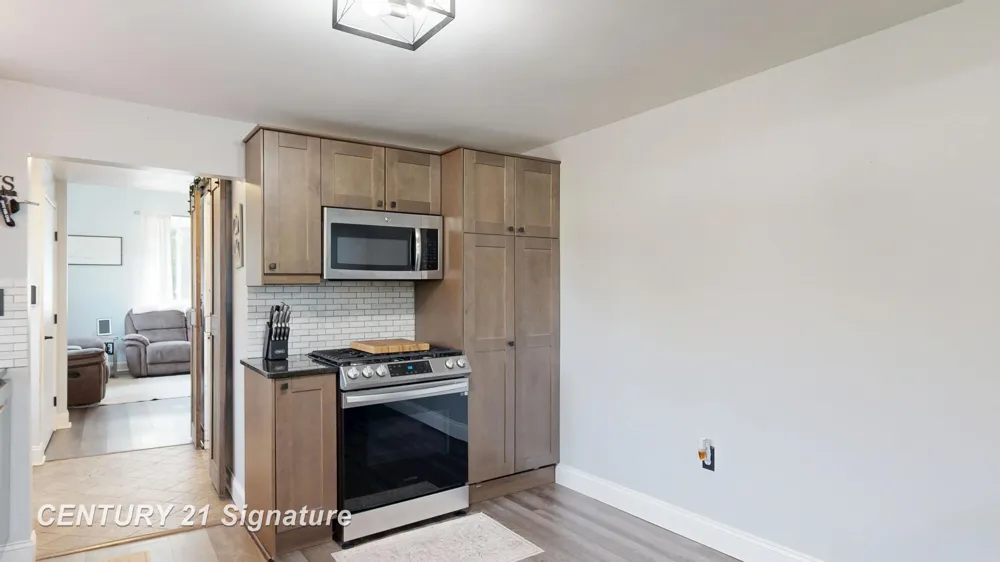 5249 W Dodge Road Vienna Charter Township, MI 48420