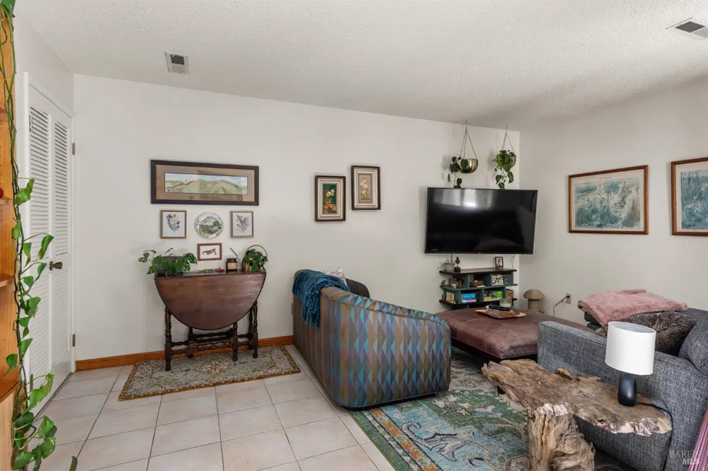 88 Park Place Drive Petaluma, CA 94954