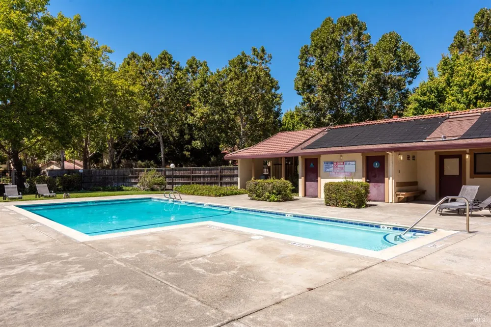 88 Park Place Drive Petaluma, CA 94954