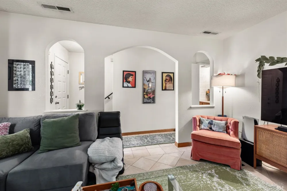 88 Park Place Drive Petaluma, CA 94954