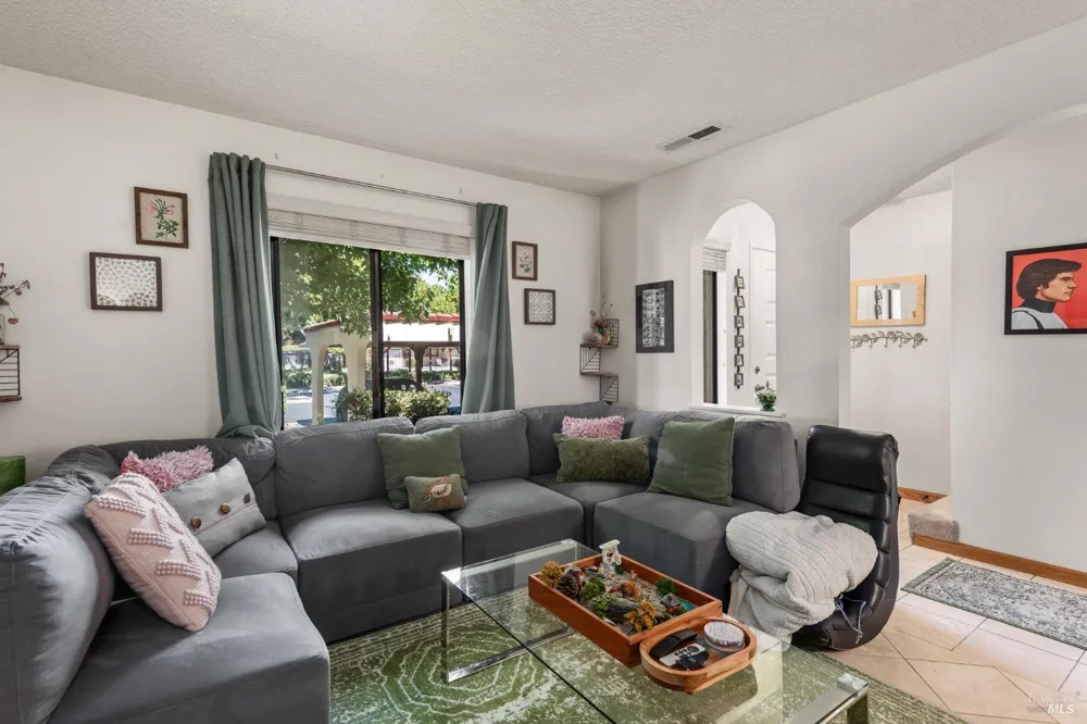 88 Park Place Drive Petaluma, CA 94954