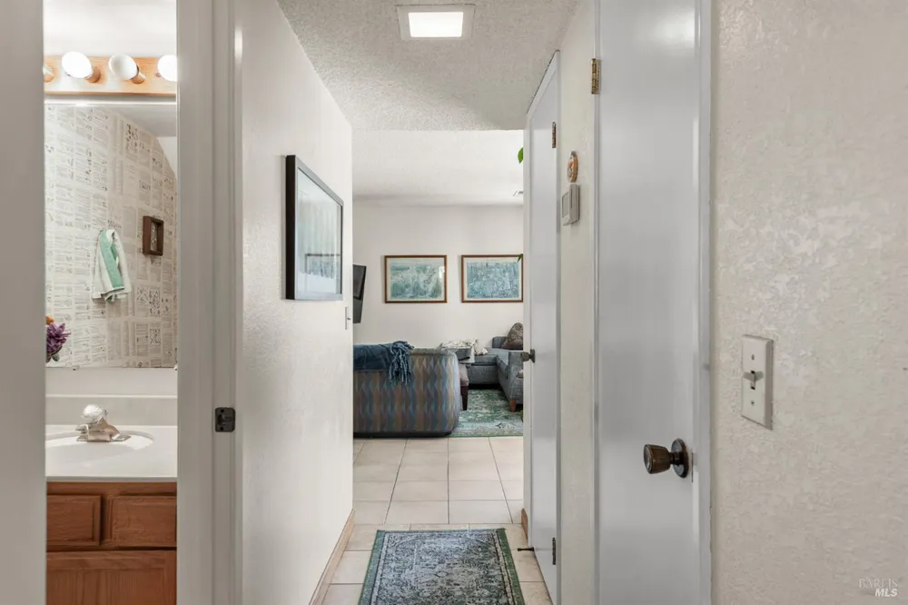 88 Park Place Drive Petaluma, CA 94954