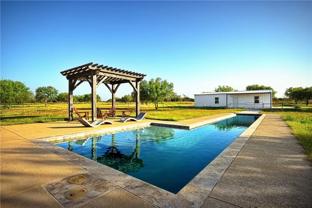 10023 County Rd 597/ HWY 9 (old) Mathis, TX 78368