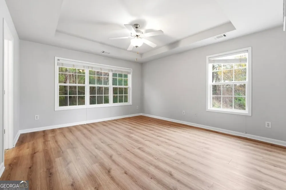 1006 Ivydale CIR Lawrenceville, GA 30045