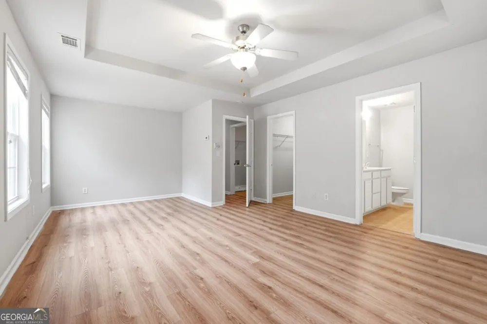 1006 Ivydale CIR Lawrenceville, GA 30045