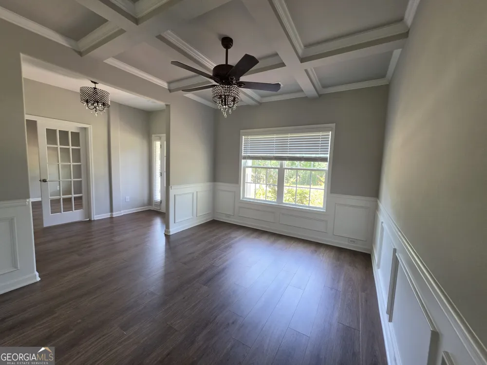 208 N Davis RD LaGrange, GA 30241