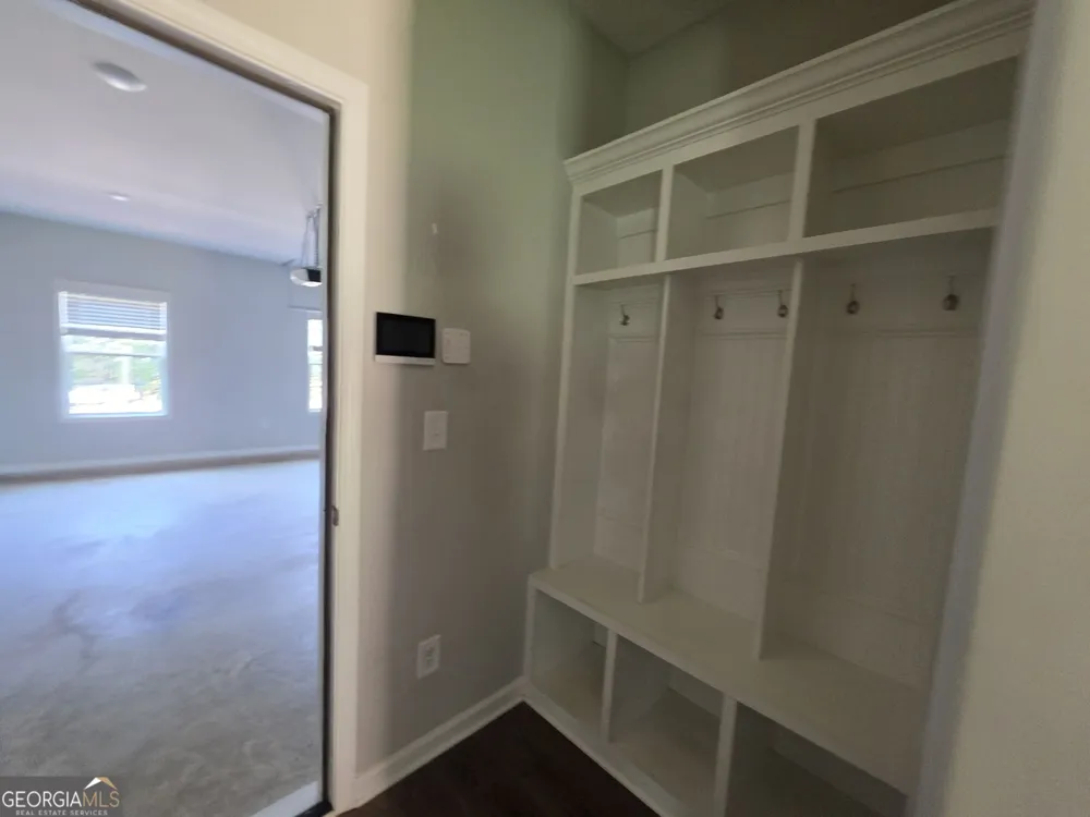 208 N Davis RD LaGrange, GA 30241