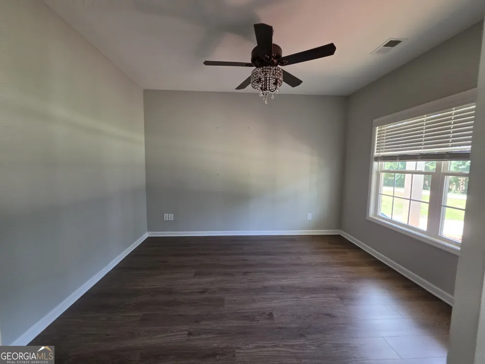 208 N Davis RD LaGrange, GA 30241