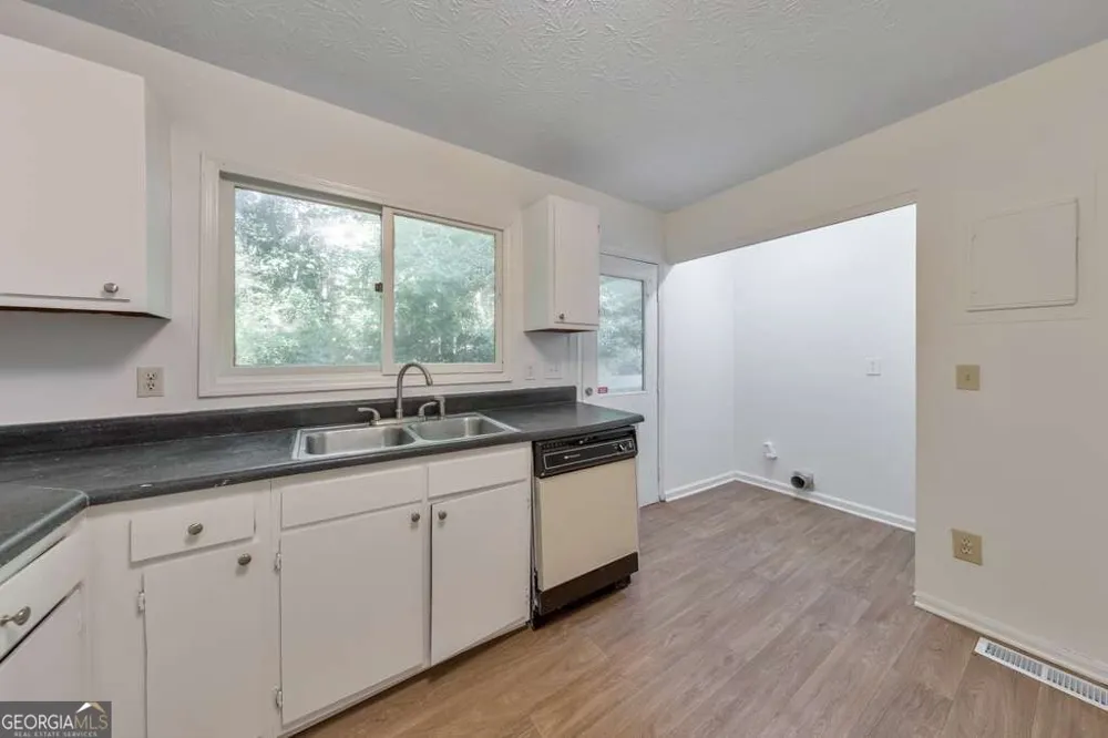 875 Pastel DR SW Marietta, GA 30008