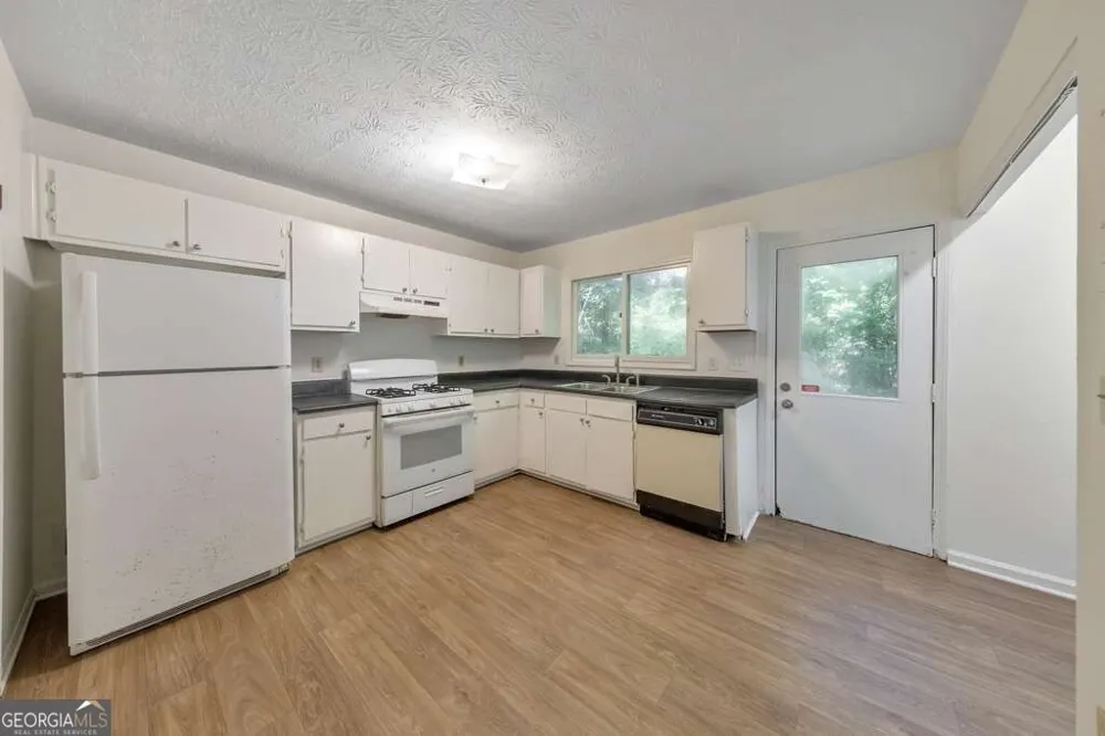 875 Pastel DR SW Marietta, GA 30008