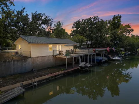 308 County Road 136B