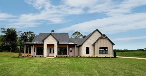 156 Palisade Drive